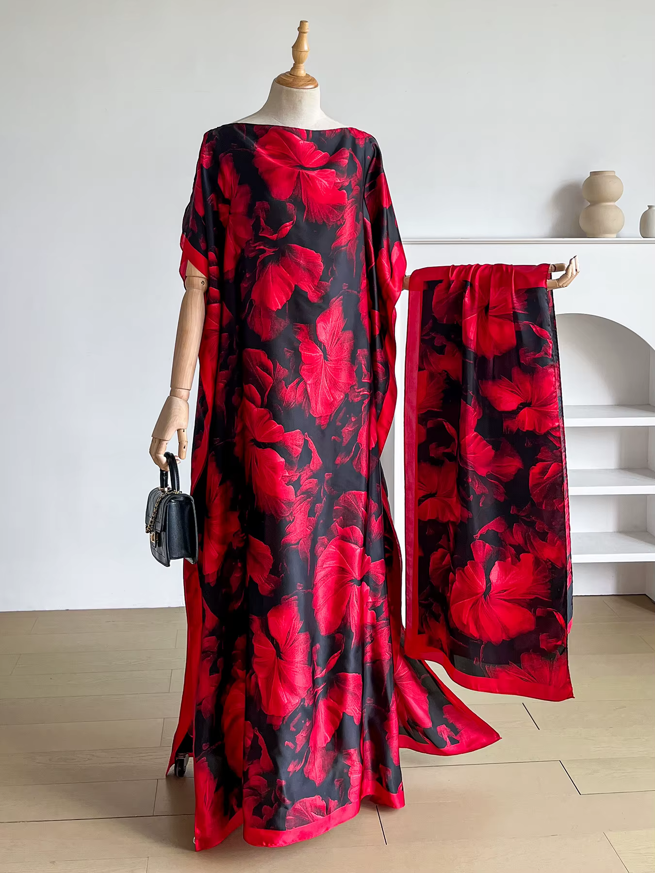 Abaya de Dubaï  Manches Courtes Ample avec Grand Foulard