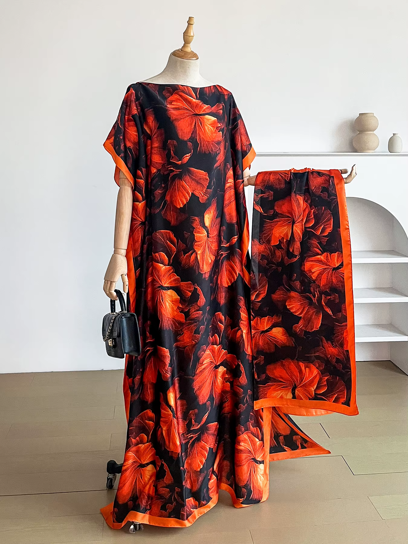 Abaya de Dubaï  Manches Courtes Ample avec Grand Foulard