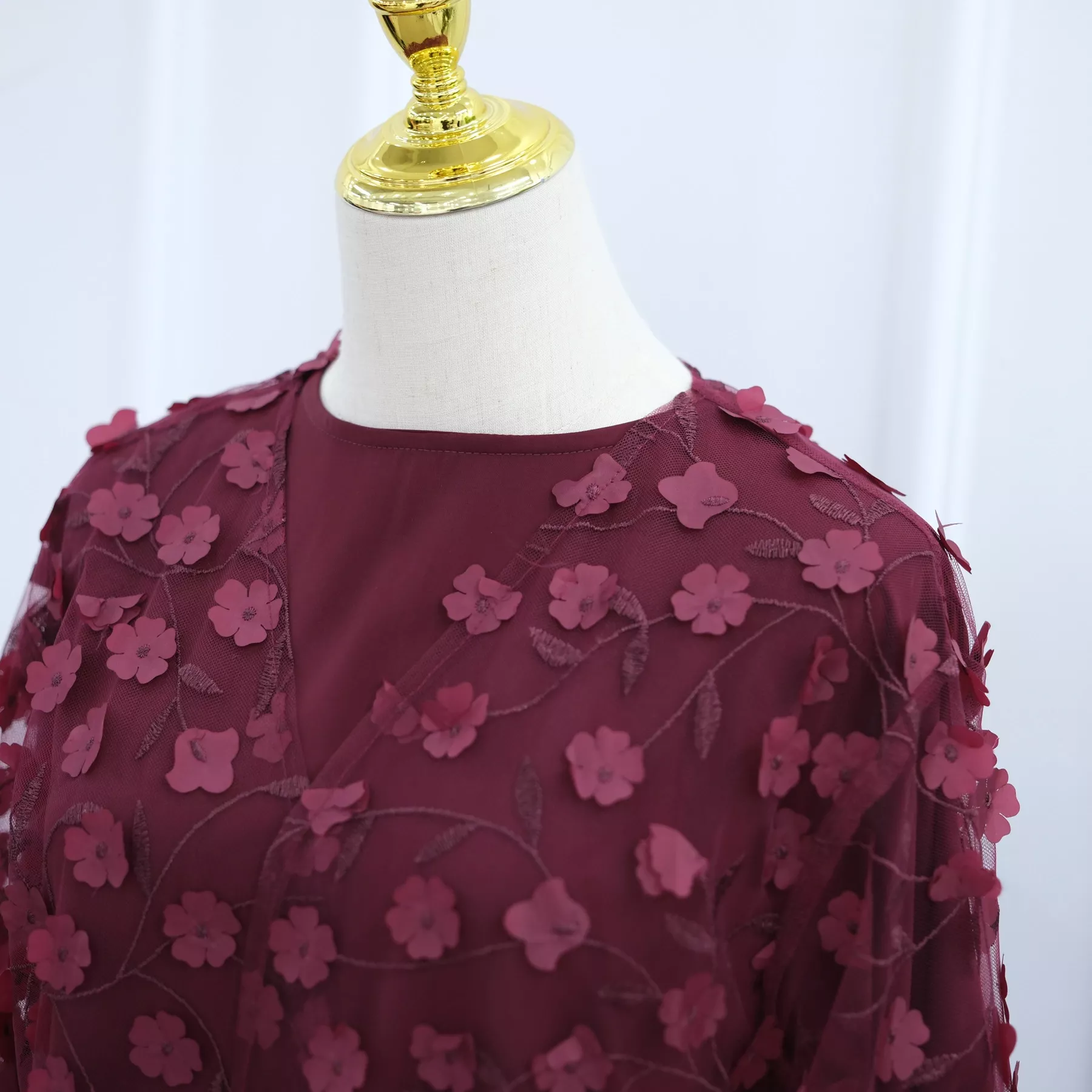 Abaya Dentelle 3 Pièces avec Broderie