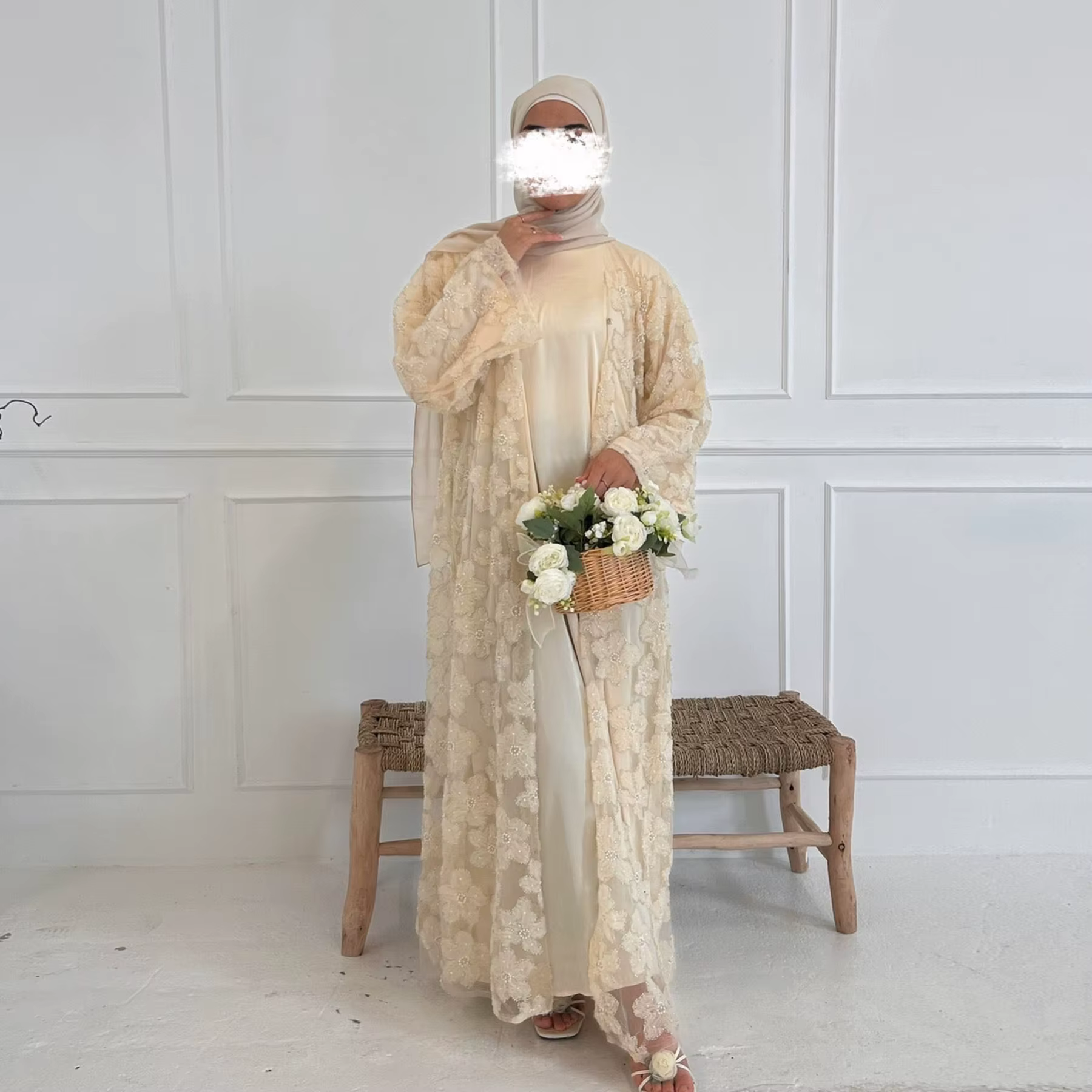  Abaya Dubai dentelle florale perlée