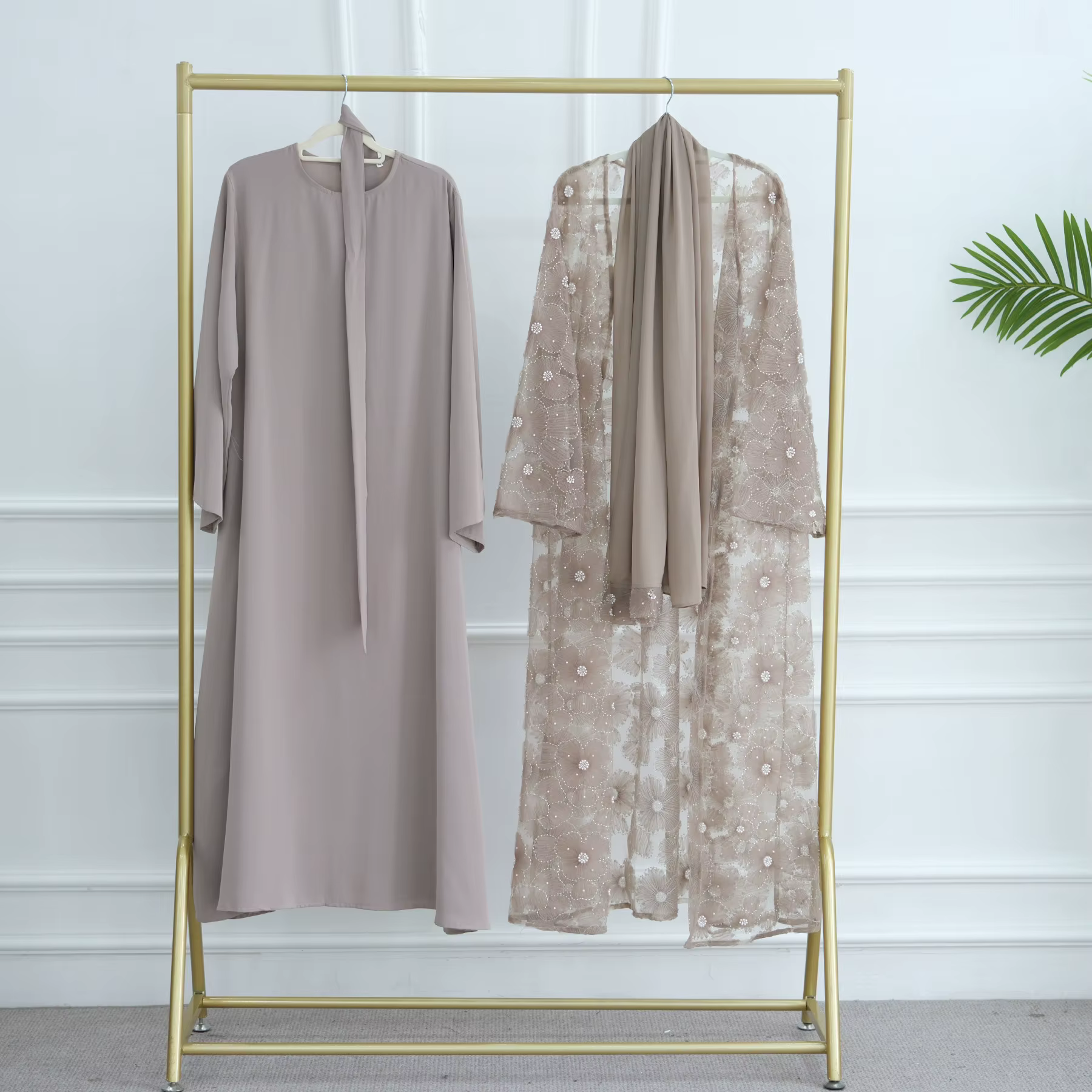  Abaya Dubai dentelle florale perlée