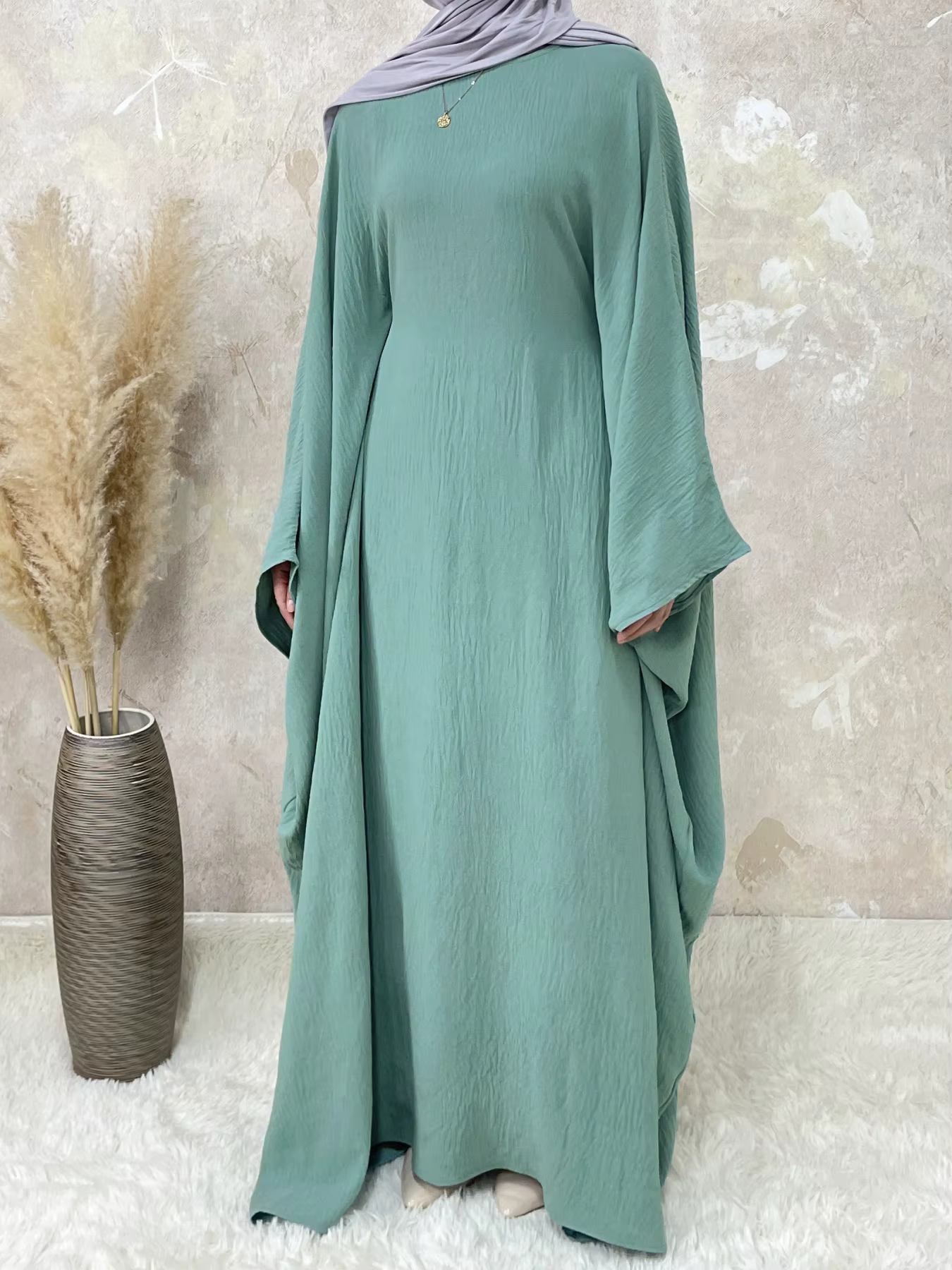 Abaya  Dubaï Manche Aile de Chauve-souris avec Ceinture Ajustable Discrète