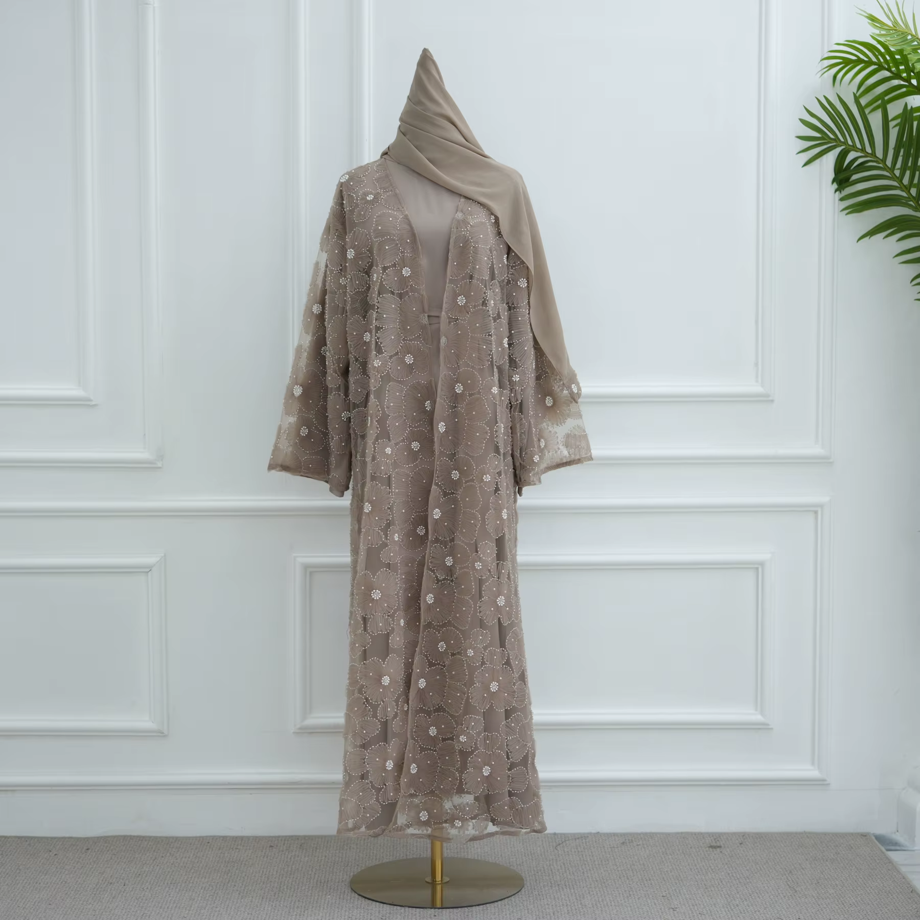  Abaya Dubai dentelle florale perlée