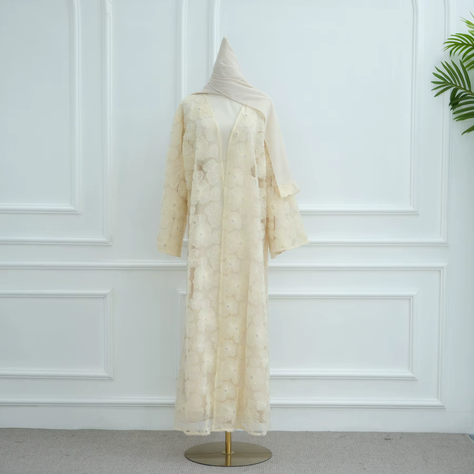  Abaya Dubai dentelle florale perlée