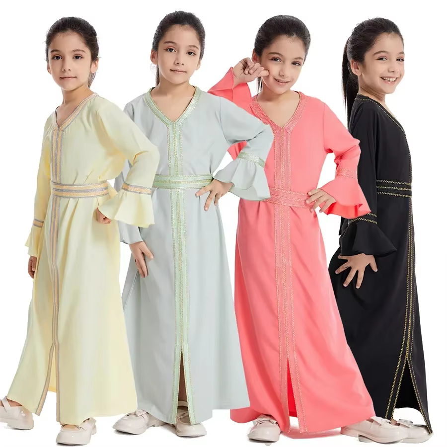 Abaya Pour Fille Brodée Avec Ceinture