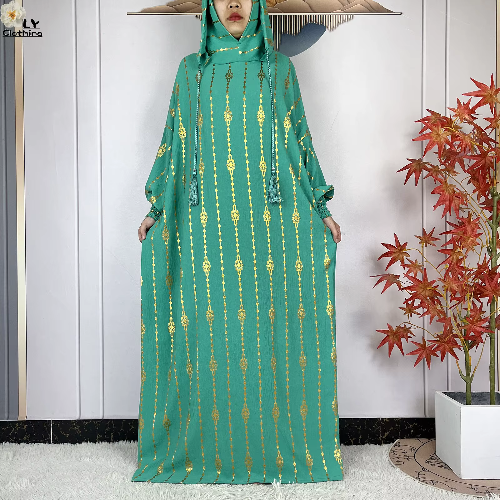 Abaya en Coton Manches Longues avec Capuche